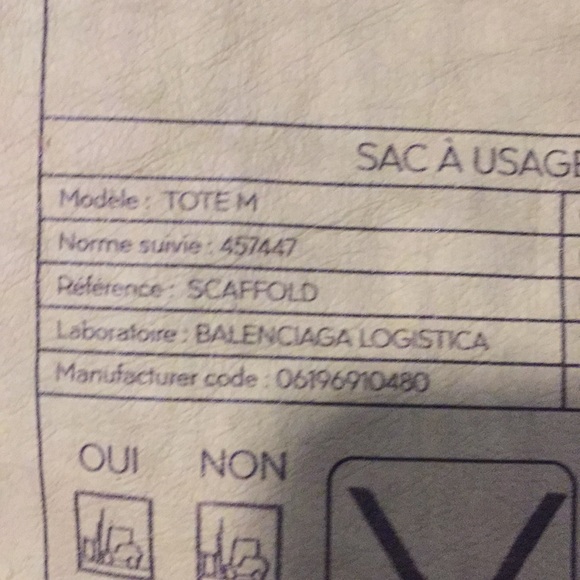 BALENCIAGA TOTE AUTHENTIC - Picture 13 of 16
